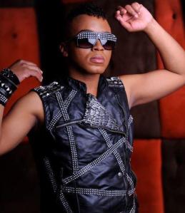 377857_118931961556665_50886778_n