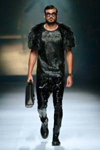 1403_MBFWJ_SDR_0836_RualdRheeder_w387_h580